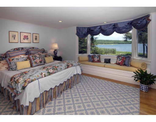 75 Holly Road Marion, MA 02738 - Photo 12 of 16