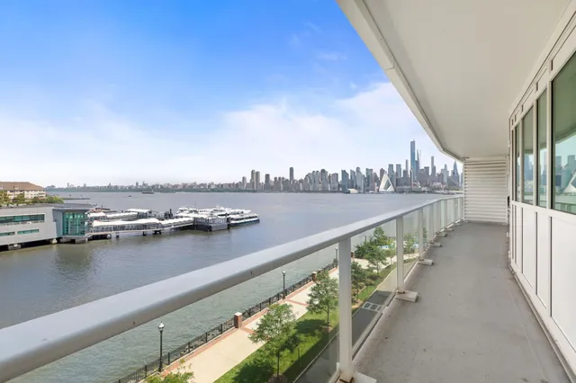 $1,398,000 | 800 Ave At Port Imperial, Unit 403, Weehawken, NJ 07086