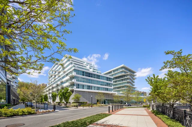 $1,398,000 | 800 Ave At Port Imperial, Unit 403, Weehawken, NJ 07086