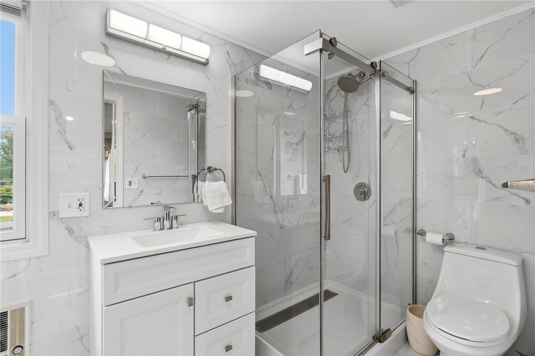125 Old Mendon Road Cumberland, RI 02864 - Photo 14 of 40