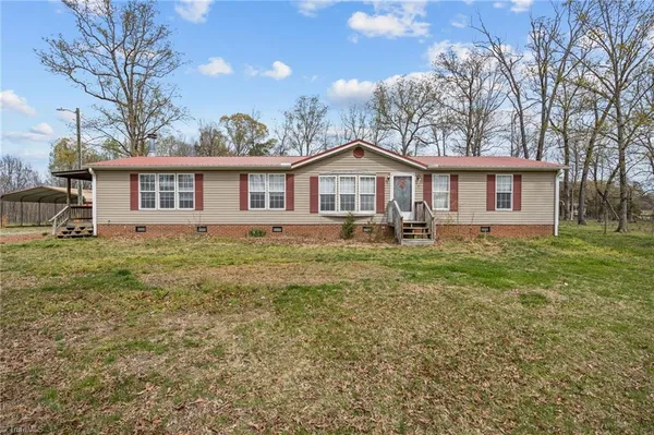 $525,000 | 6955 Garrett Store Road, Liberty, NC 27298