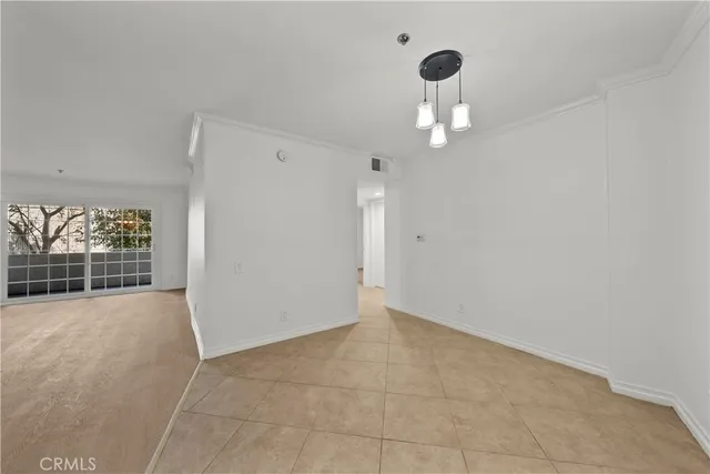 $530,000 | 4401 Sepulveda Boulevard, Unit 107, Sherman Oaks, CA 91403