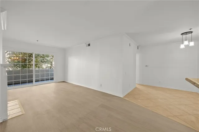$530,000 | 4401 Sepulveda Boulevard, Unit 107, Sherman Oaks, CA 91403