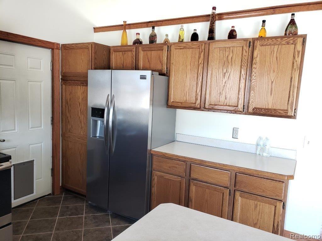 2083 East Hunters Creek Road Metamora, MI 48455 - Photo 8 of 29 Kitchen (2)