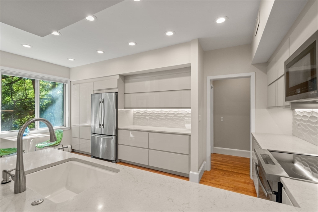 232 Allandale Road, Unit 1C Boston, MA 02467 - Photo 8 of 21