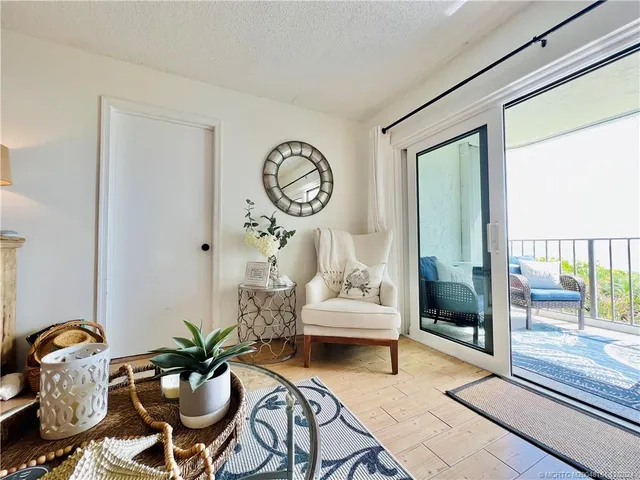 $5,600 | 9400 South Ocean Drive, Unit 202, Jensen Beach, FL 34957