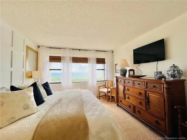 $5,600 | 9400 South Ocean Drive, Unit 202, Jensen Beach, FL 34957