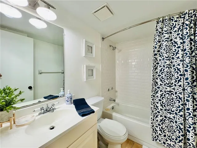 $5,600 | 9400 South Ocean Drive, Unit 202, Jensen Beach, FL 34957