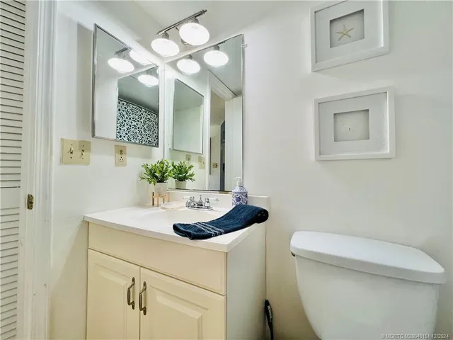 $5,600 | 9400 South Ocean Drive, Unit 202, Jensen Beach, FL 34957