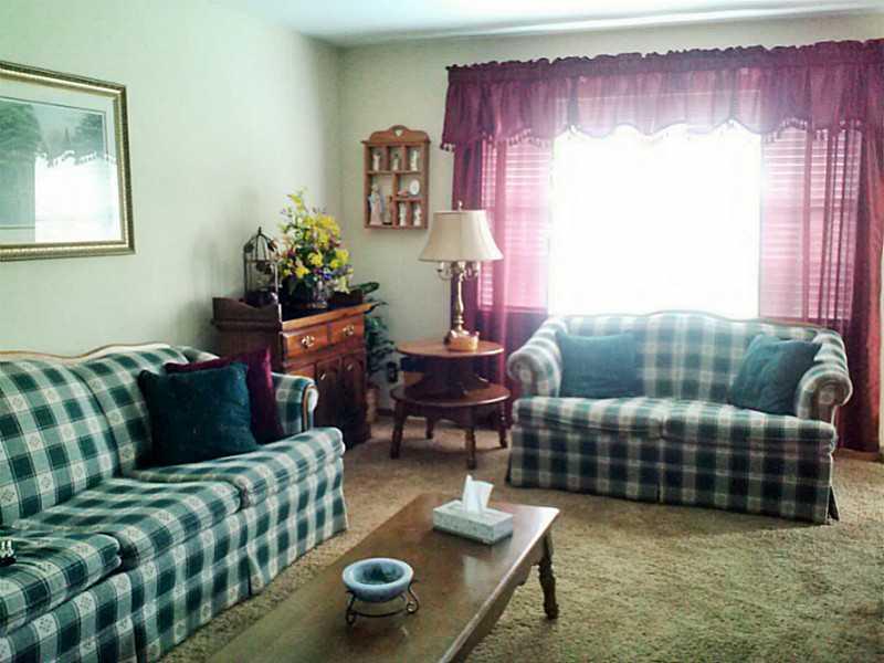 3420 Country Club Road Mount Pleasant, PA 15666 - Photo 4 of 25 Family Room.