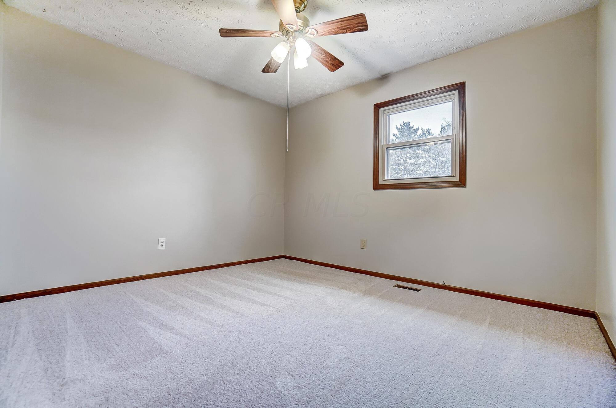 91 Lawrence Road Westerville, OH 43081 - Photo 24 of 50 028