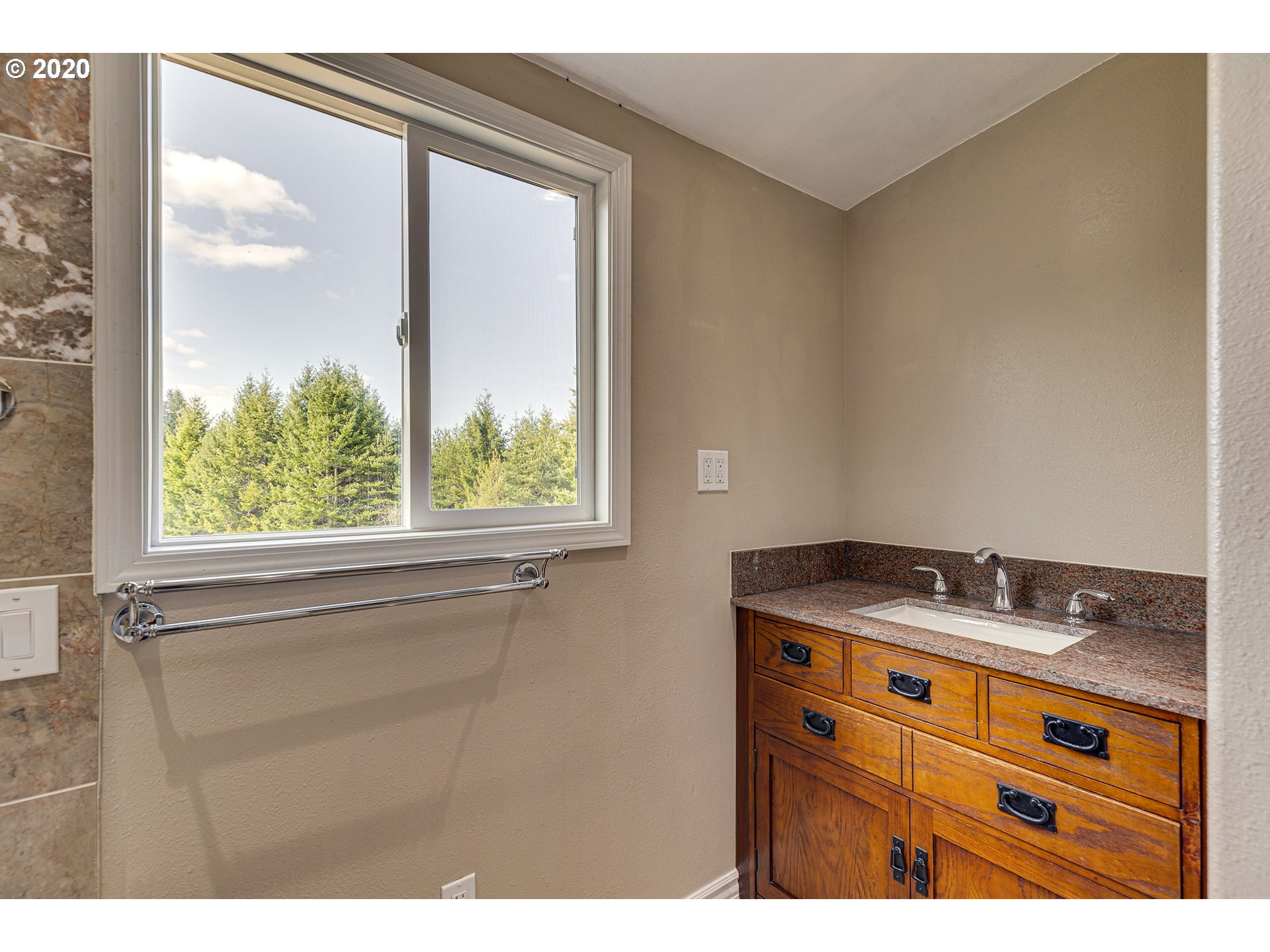 34095 Southeast Doyle Road Estacada, OR 97023 - Photo 11 of 32 Gallery Image 11