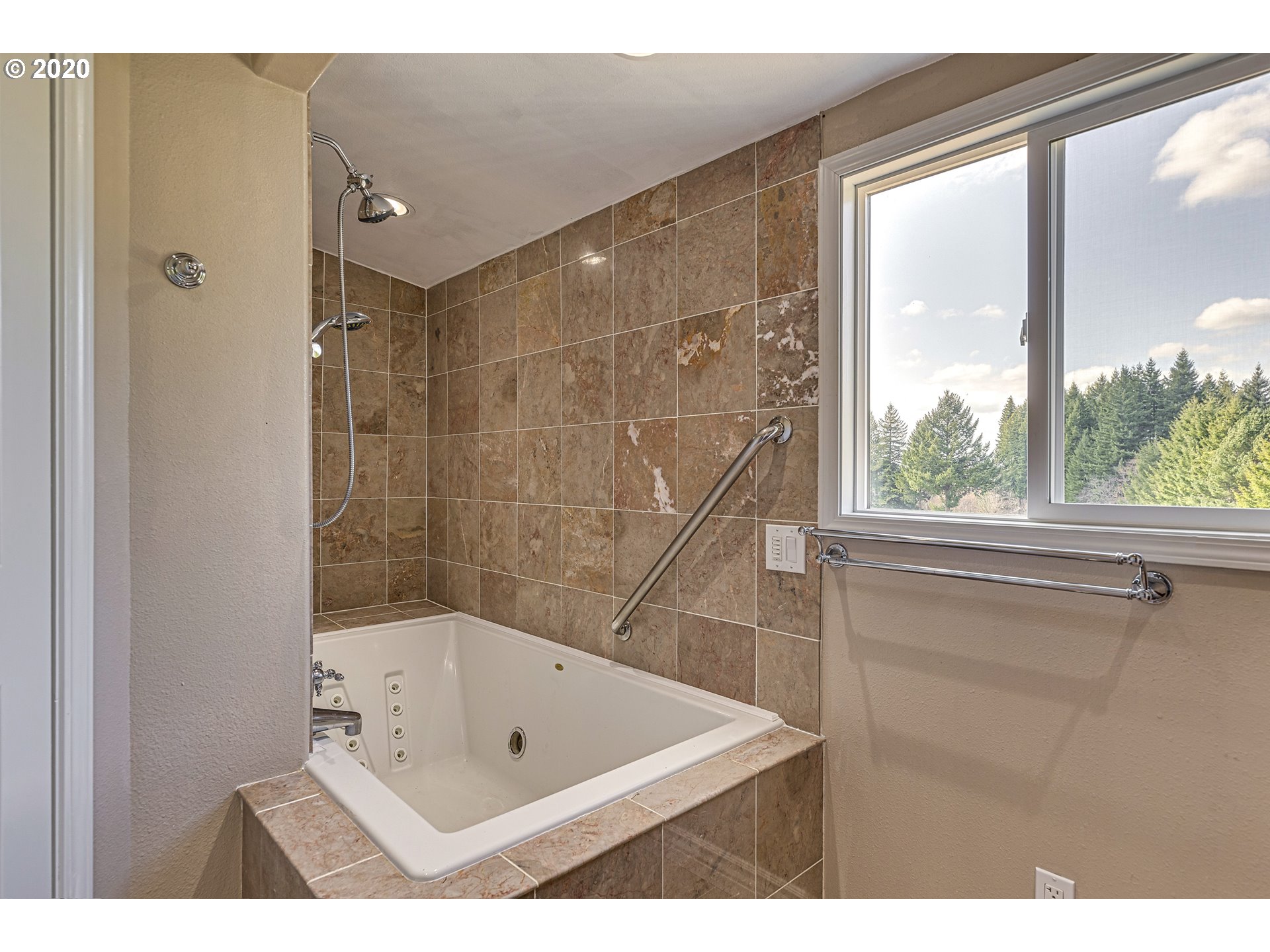 34095 Southeast Doyle Road Estacada, OR 97023 - Photo 10 of 32 Gallery Image 10
