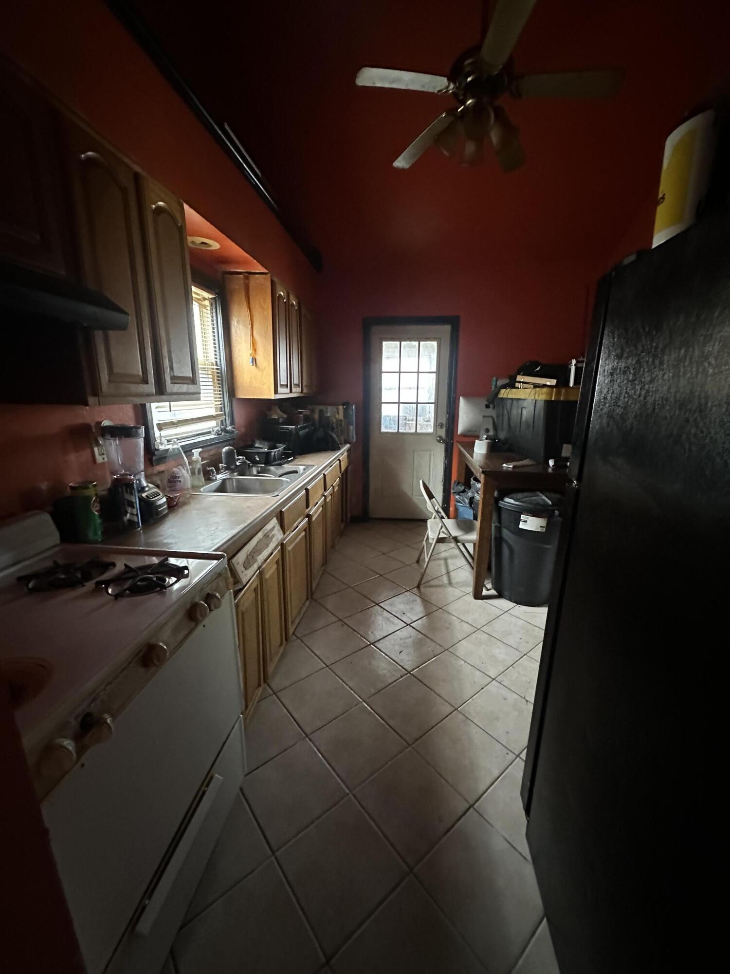 4338 Torrence Avenue Hammond, IN 46327 - Photo 11 of 30 1500x2000