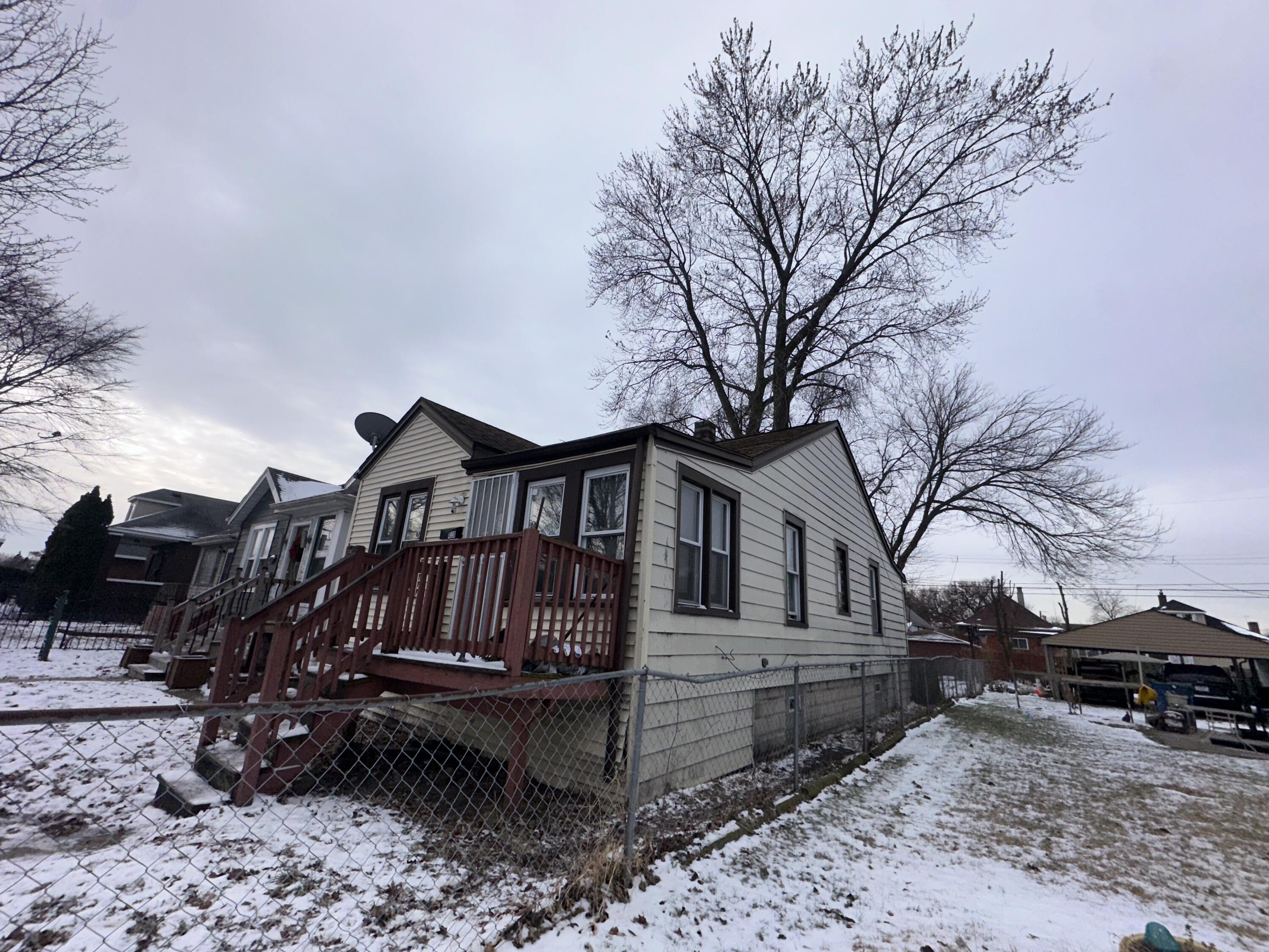 4338 Torrence Avenue Hammond, IN 46327 - Photo 2 of 30 3000x2250