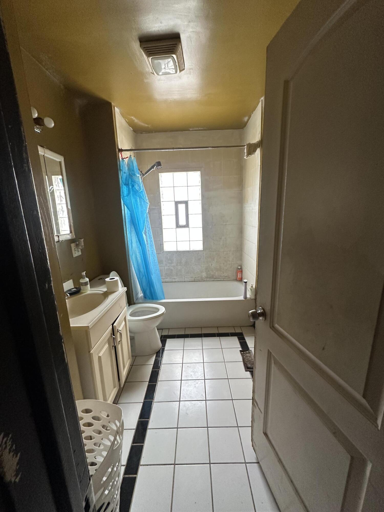 4338 Torrence Avenue Hammond, IN 46327 - Photo 9 of 30 1500x2000