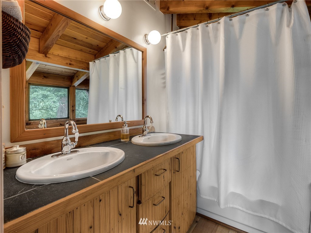 240 Reuben Johnson Road Port Ludlow, WA 98365 - Photo 17 of 35 Gallery Image 17