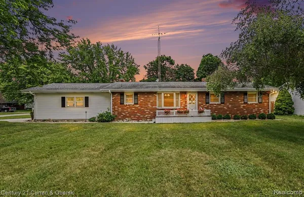 $358,900 | 1764 Arcadia Drive, St. Joseph, MI 49085