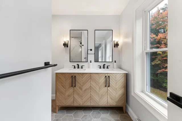 $899,000 | 26 Jack's Run, Thornton, NH 03285