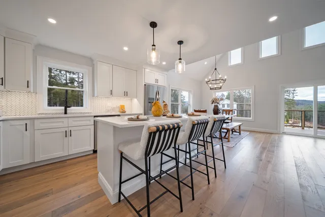 $899,000 | 26 Jack's Run, Thornton, NH 03285