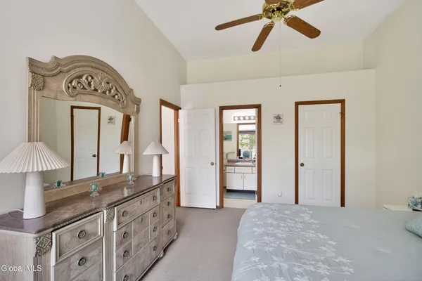 $249,900 | 321 Diamond Rock Circle, Troy, NY 12182