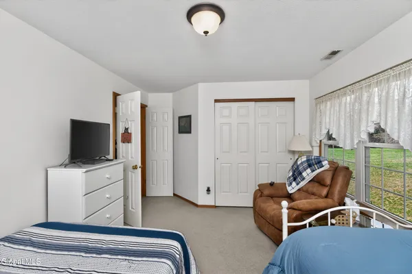 $249,900 | 321 Diamond Rock Circle, Troy, NY 12182