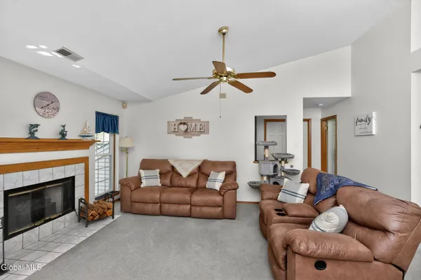 $249,900 | 321 Diamond Rock Circle, Troy, NY 12182