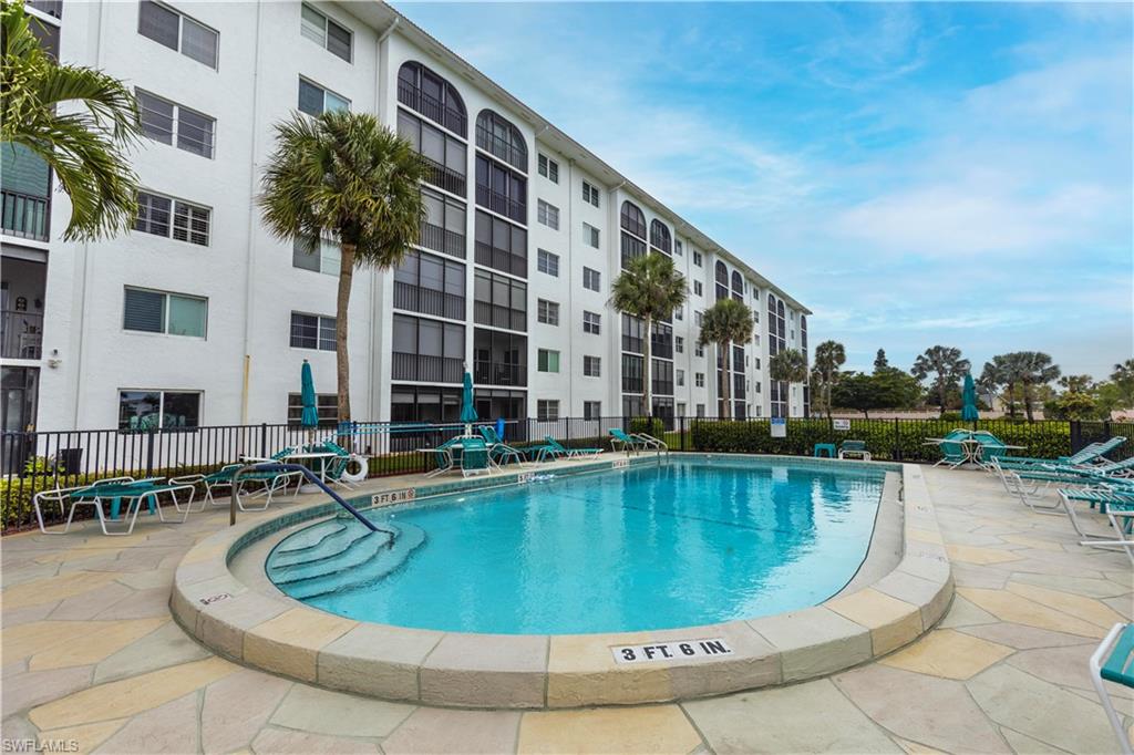 37 High Point Circle East, Unit 209 Naples, FL 34103 - Photo 16 of 28