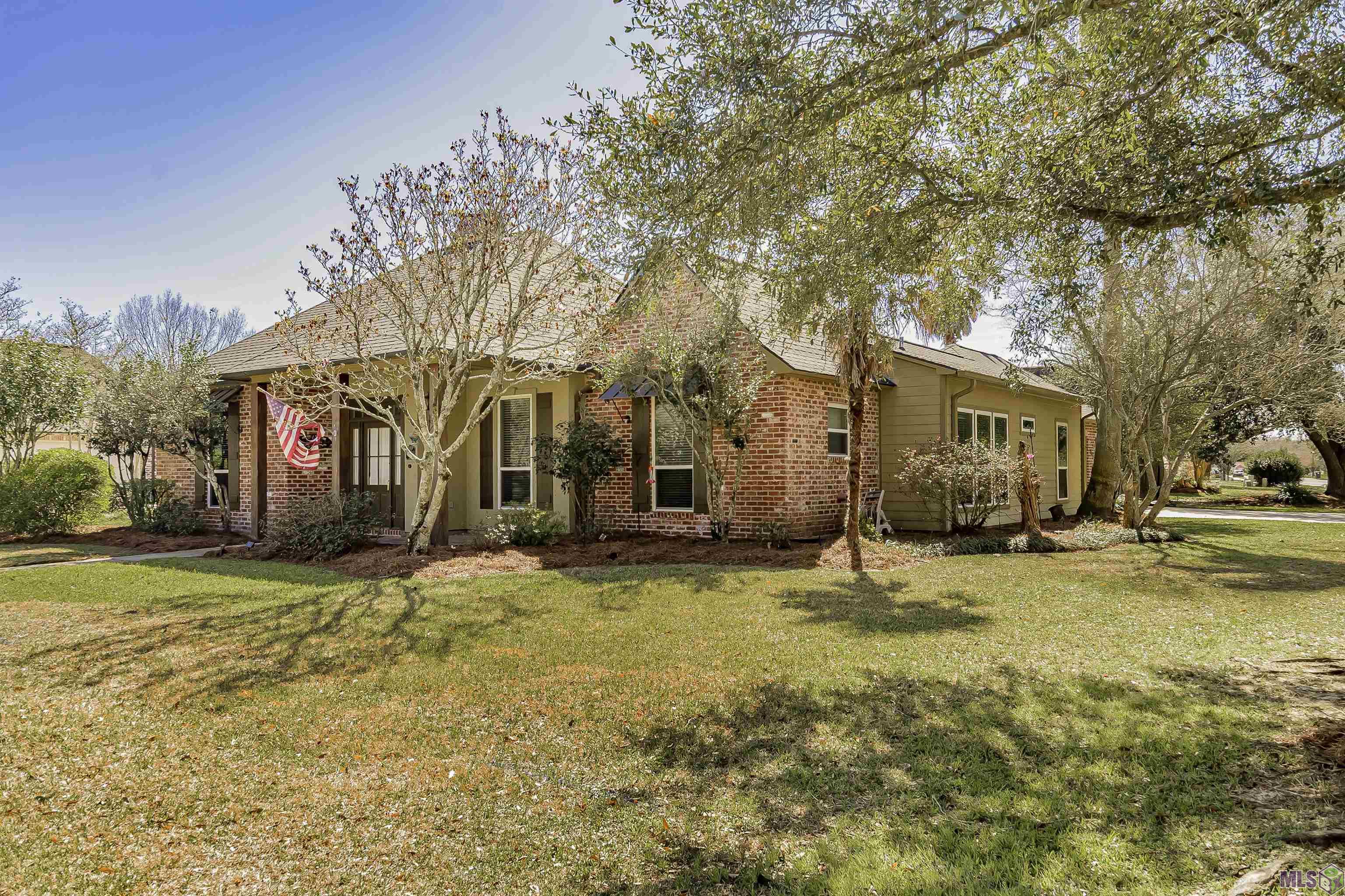 18904 Poujeaux Avenue Baton Rouge, LA 70817 - Photo 1 of 31