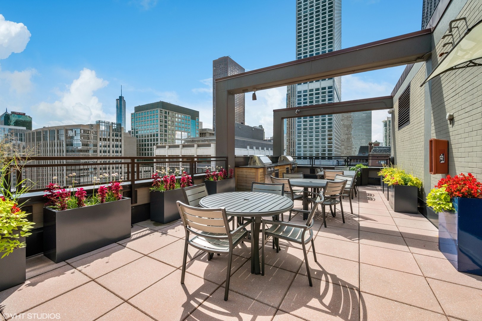 247 East Chestnut Street, Unit 1802 Chicago, IL 60611 - Photo 15 of 23