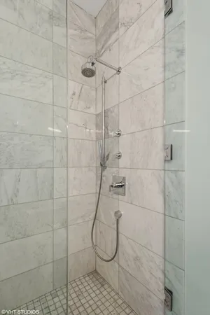 $6,500 | 668 North Kingsbury Street, Unit 507, Chicago, IL 60654