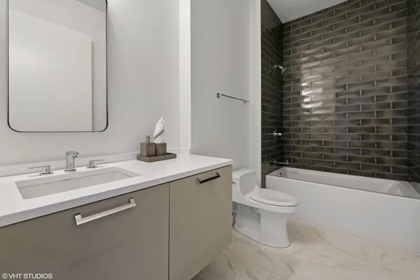 $6,500 | 668 North Kingsbury Street, Unit 507, Chicago, IL 60654