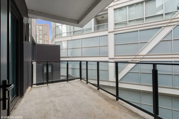$6,500 | 668 North Kingsbury Street, Unit 507, Chicago, IL 60654