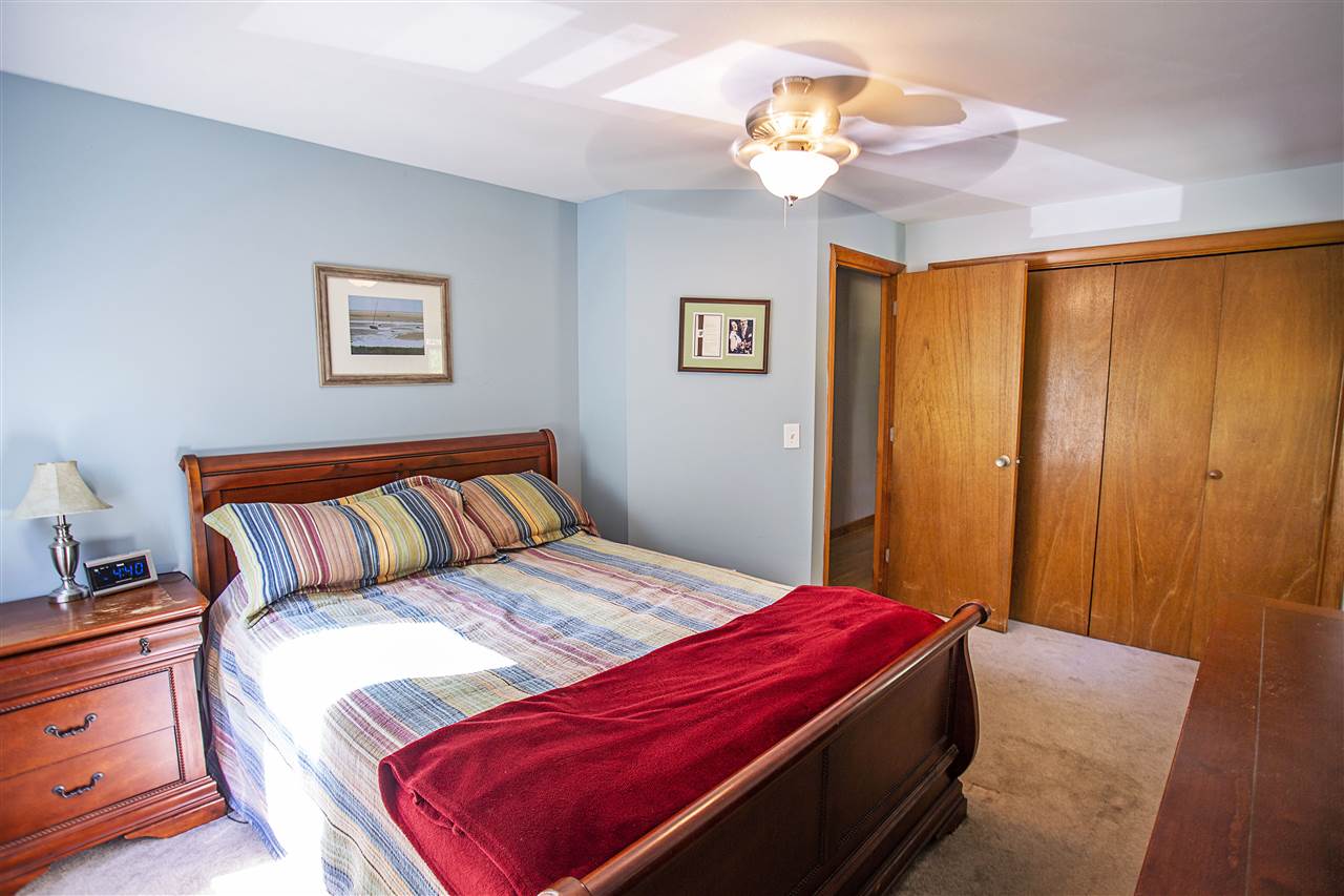 88 Frost Road Derry, NH 03038 - Photo 12 of 26