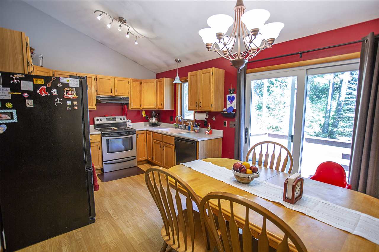 88 Frost Road Derry, NH 03038 - Photo 10 of 26