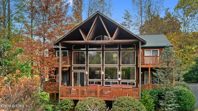 $1,100,000 | 1716 Smoky Hills Drive, Gatlinburg, TN 37738
