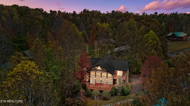 $1,100,000 | 1716 Smoky Hills Drive, Gatlinburg, TN 37738