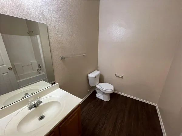 $2,275 | 724 Courson Drive, DeSoto, TX 75115