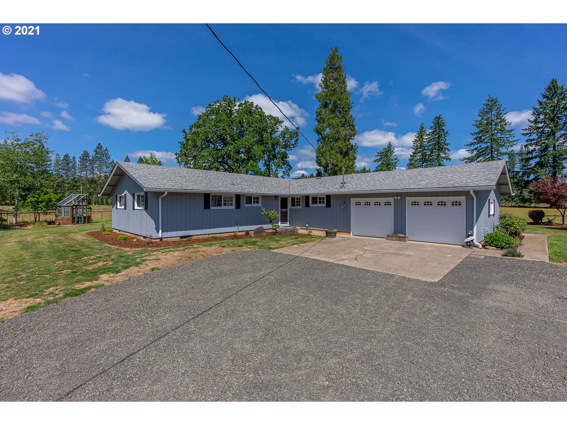 23785 Suttle Road Veneta, OR 97487 - Photo 1 of 32 Gallery Image 1