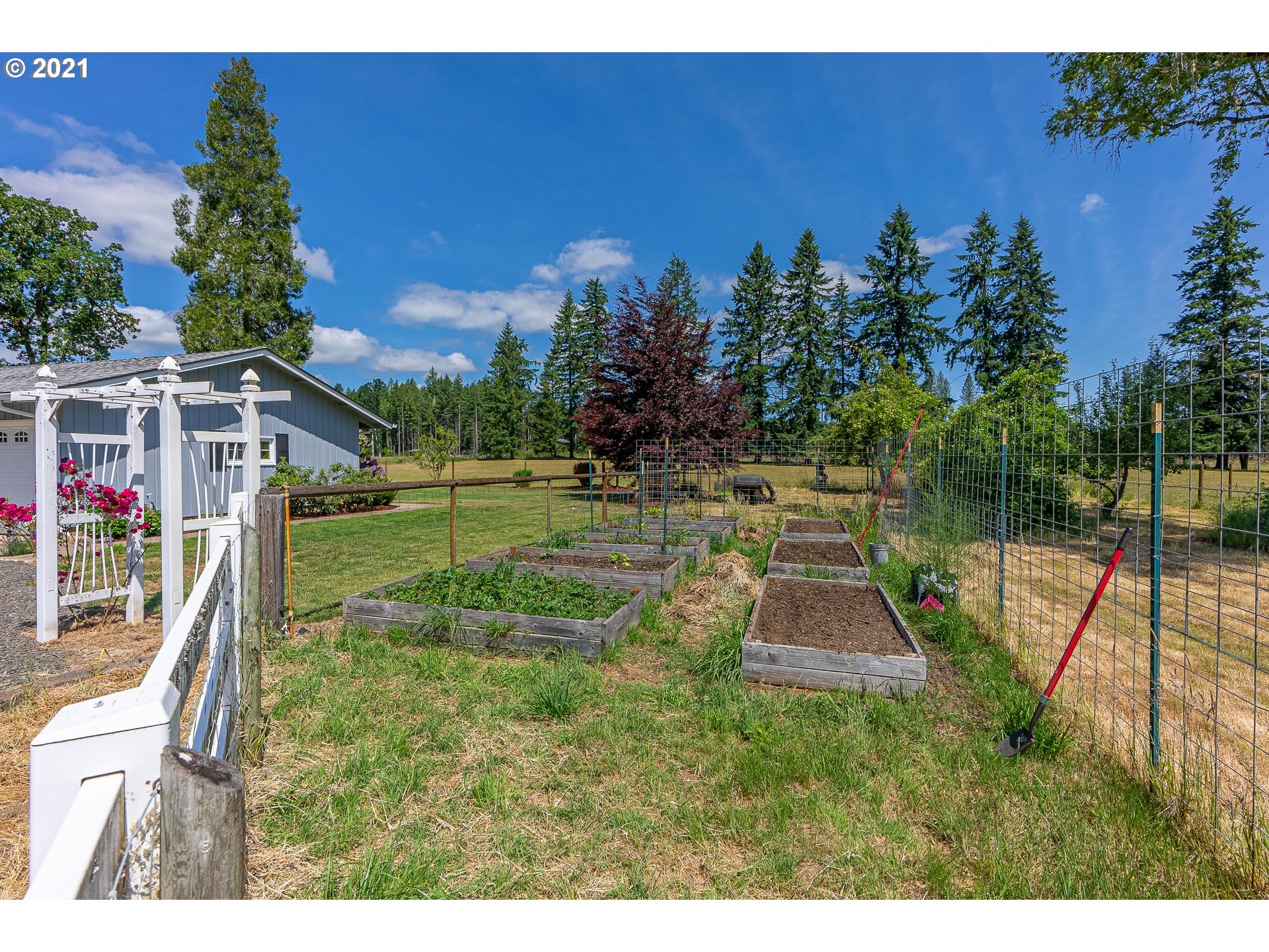 23785 Suttle Road Veneta, OR 97487 - Photo 21 of 32 Gallery Image 21