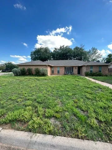 $2,895 | 5 Lawrence Circle, Abilene, TX 79605
