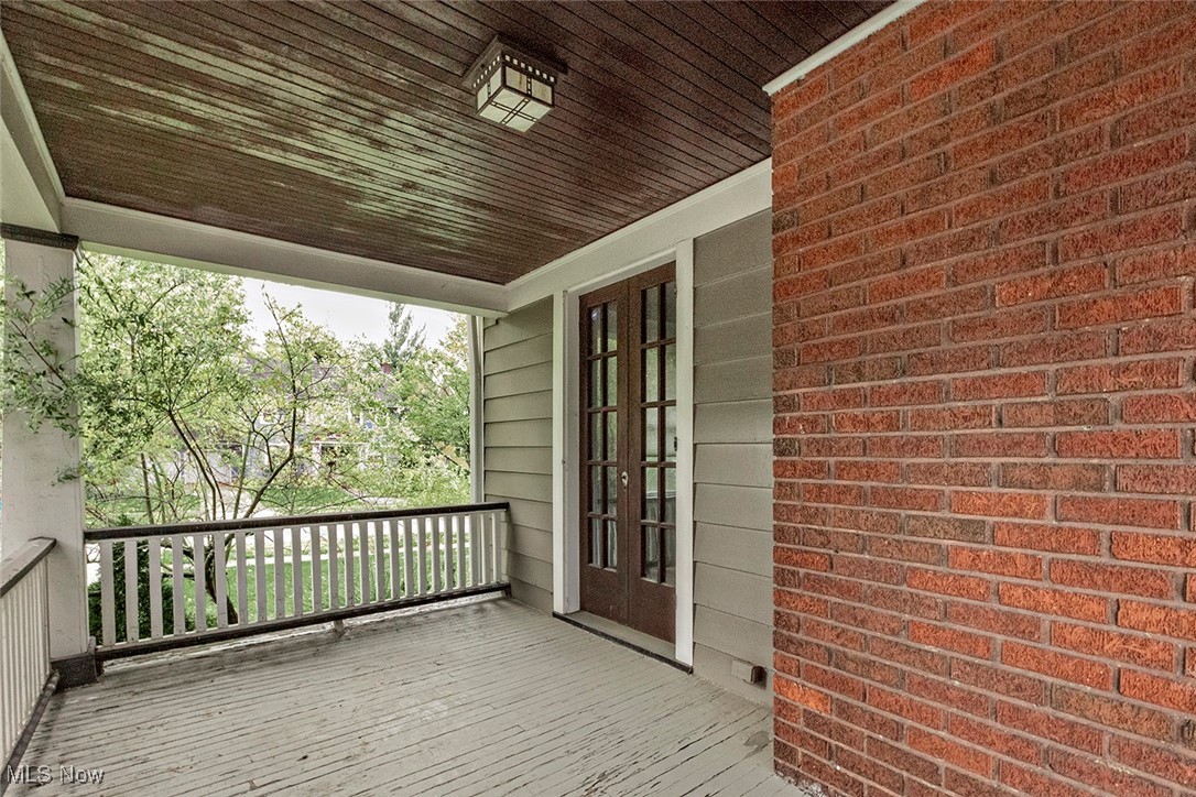 2875 Coleridge Road Cleveland, OH 44118 - Photo 36 of 37 View of wooden terrace