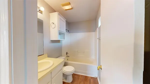 $1,150 | 1507 Hollow Hill Drive, Unit B, Bryan, TX 77802