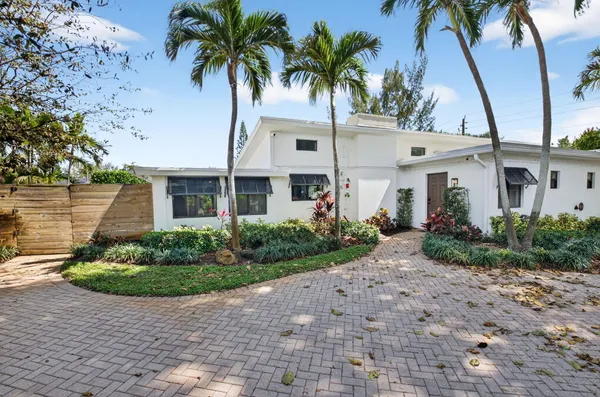 $1,925,000 | 245 Seacrest Lane, Delray Beach, FL 33444