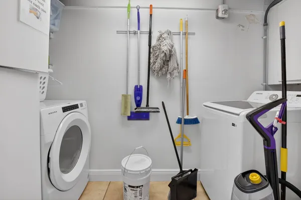 $1,925,000 | 245 Seacrest Lane, Delray Beach, FL 33444