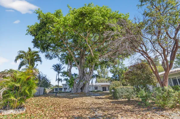 $1,925,000 | 245 Seacrest Lane, Delray Beach, FL 33444