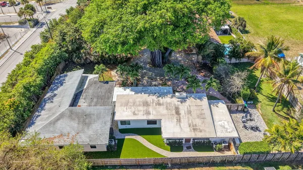 $1,925,000 | 245 Seacrest Lane, Delray Beach, FL 33444