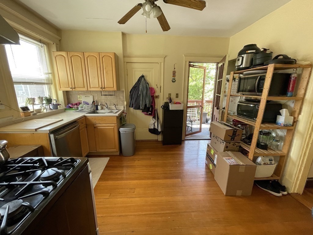 78 Browne Street, Unit 2 Brookline, MA 02446 - Photo 4 of 14