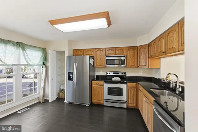 $2,495 | 11424 Brundidge Terrace, Germantown, MD 20876