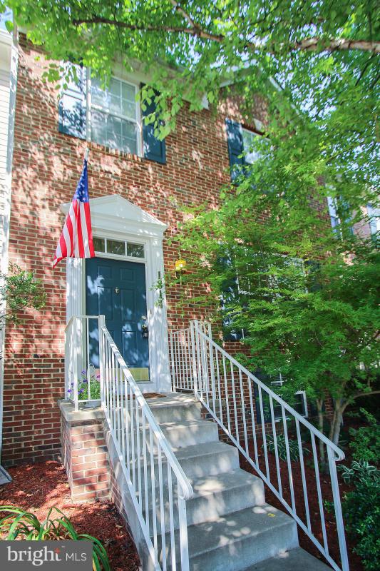 1814 Country Run Way Frederick, MD 21702 - Photo 1 of 30 Exterior Main
